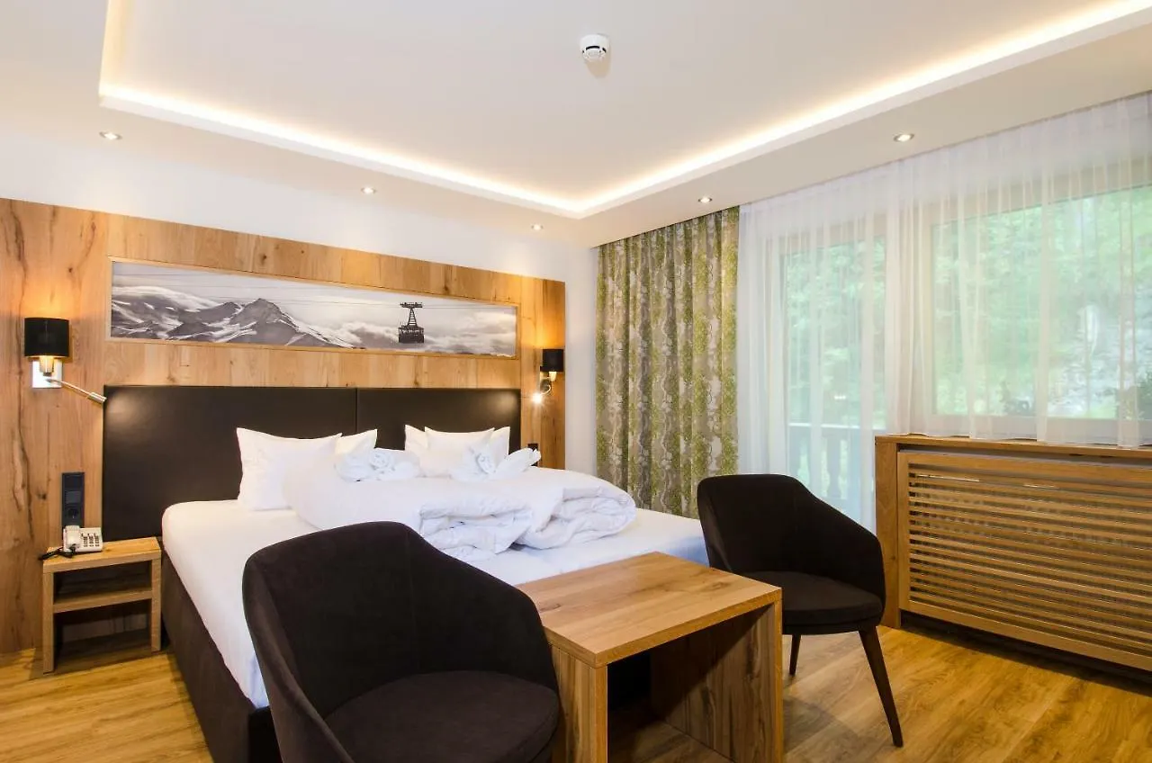 Bed & Breakfast Hotel Garni Siegele - Inklusive Silvretta-Card Premium Ischgl