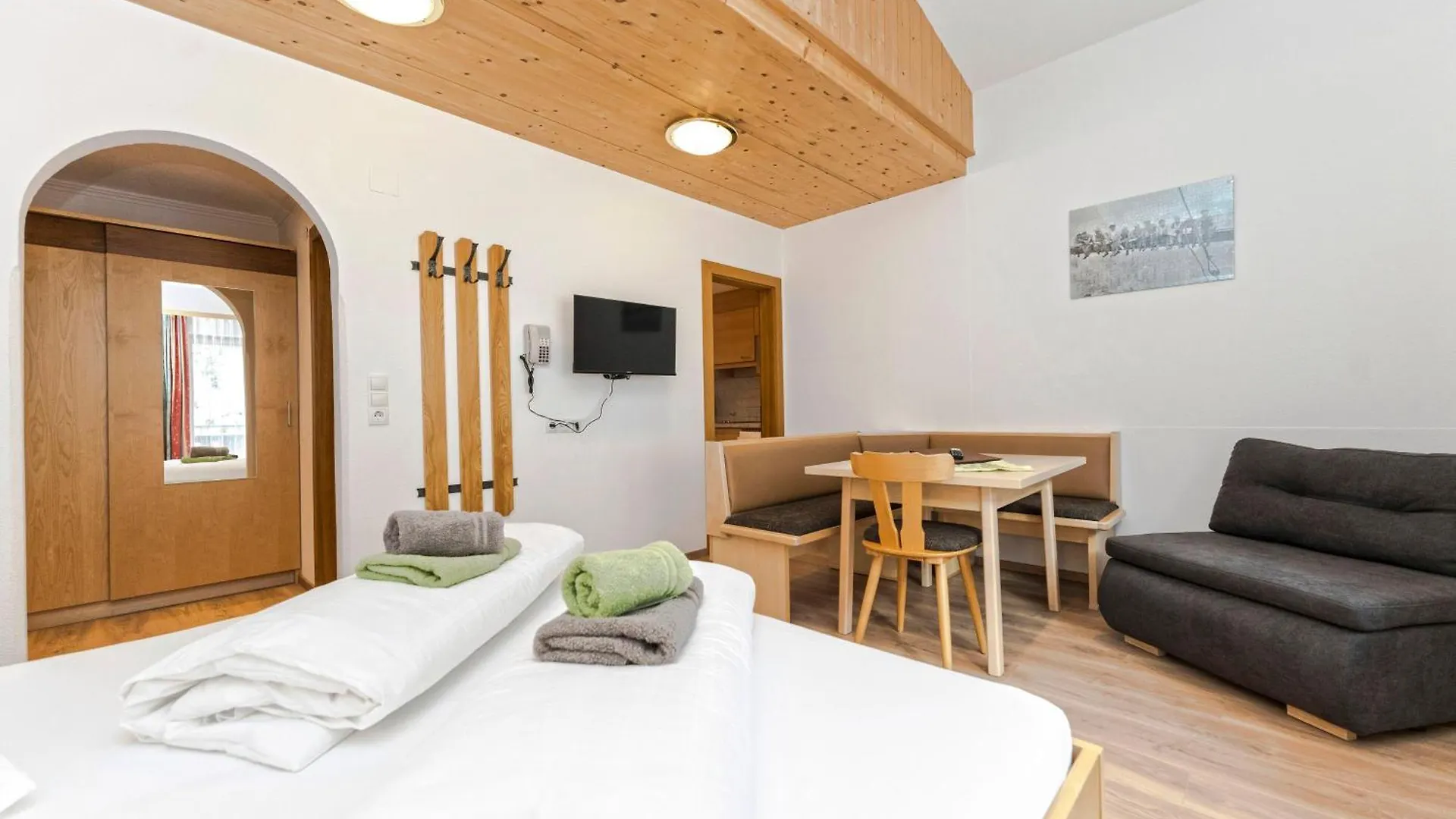 Hotel Garni Siegele Ischgl Frühstückspension