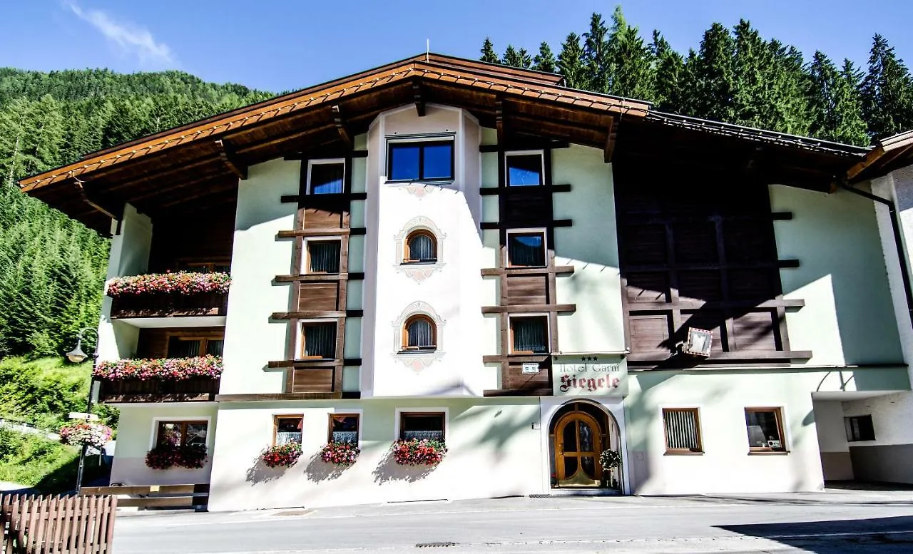 Hotel Garni Siegele Ischgl Frühstückspension