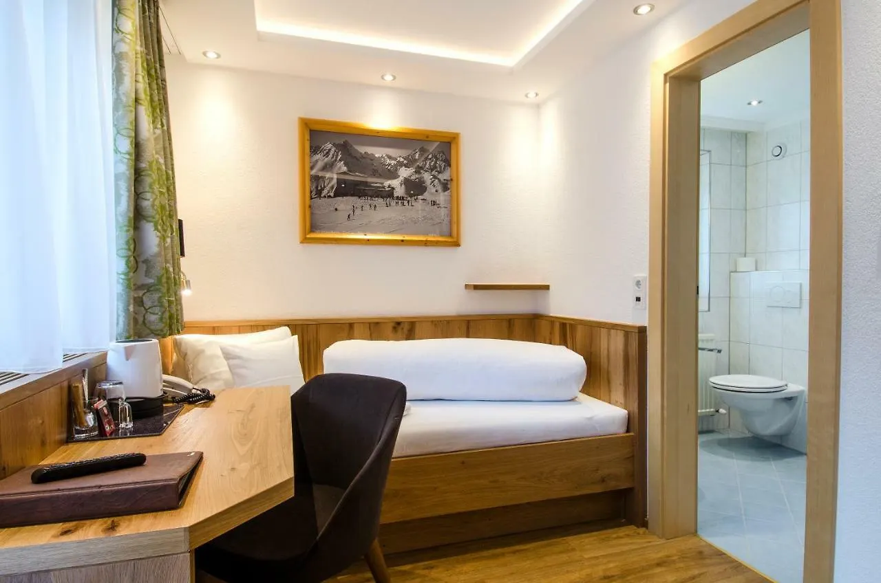 Hotel Garni Siegele Ischgl